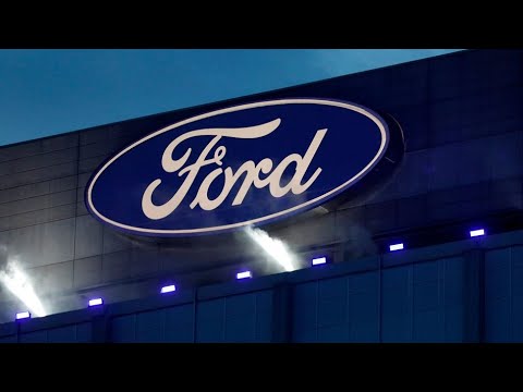 Ford Scraps Electric SUV, Reduces Spending on EVs