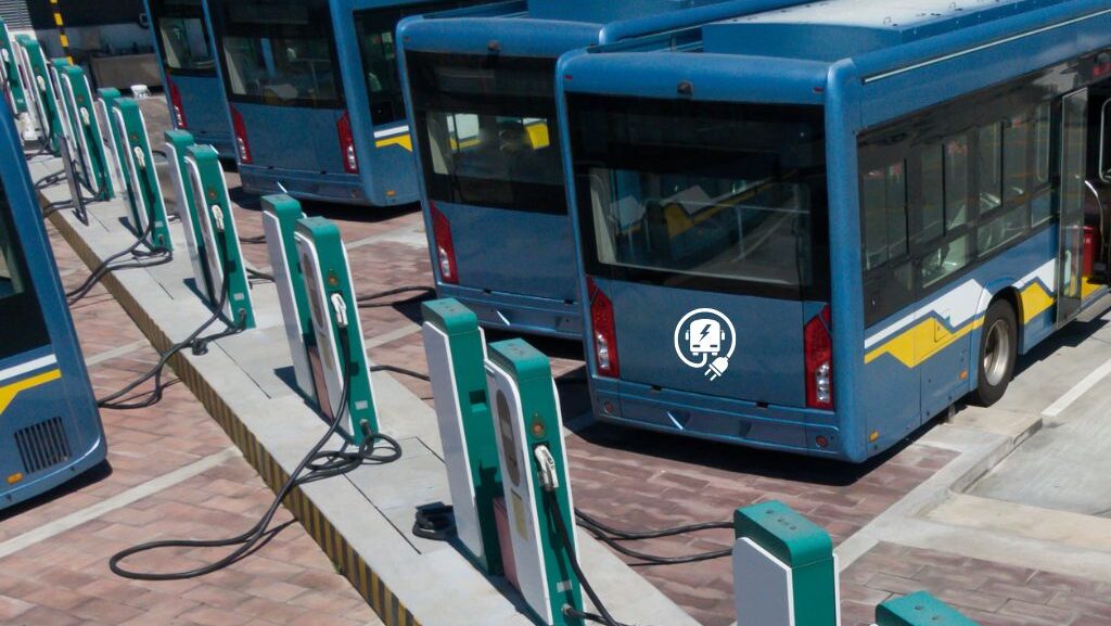 Panamá se endeuda para comprar buses eléctricos